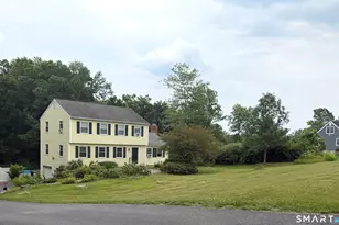 20 Stagecoach Rd, Woodbury, CT 06798 - Photo 1