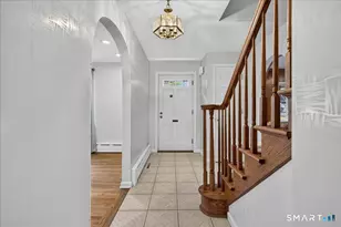 193 Dessa Dr, Hamden, CT 06517 - Photo 2