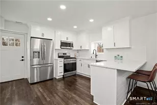 421-Ab Shelton Rd, Trumbull, CT 06611 - Photo 8