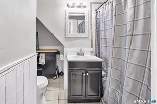 1626 Iranistan Ave, Bridgeport, CT 06604 - Photo 16