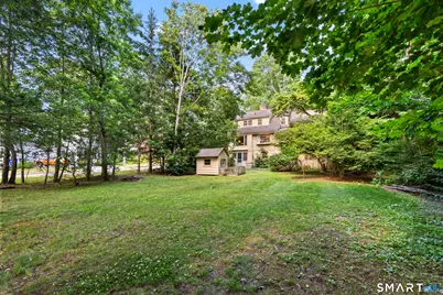 345 Ridgewood Road, West Hartford, CT 06107 - Photo 32