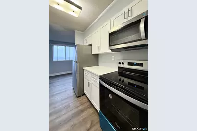 120 Huntington Turnpike #809, Bridgeport, CT 06610 - Photo 6