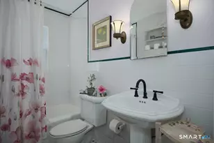 32 Lincoln Ln, Ridgefield, CT 06877 - Photo 16