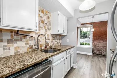 55 Oil Mill Road #2, Danbury, CT 06810 - Photo 2