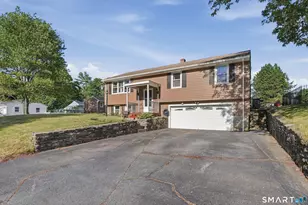 39 Bibeault St, Putnam, CT 06260 - Photo 2