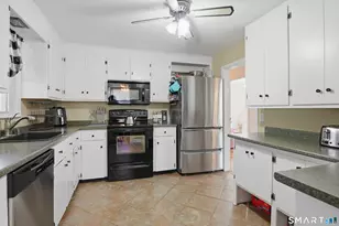 39 Bibeault St, Putnam, CT 06260 - Photo 6