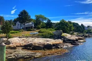 24 Nauyaug Point Rd, Stonington, CT 06355 - Photo 14