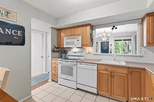 11 Willow Ln, Avon, CT 06001 - Photo 18