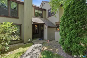 11 Willow Ln, Avon, CT 06001 - Photo 2