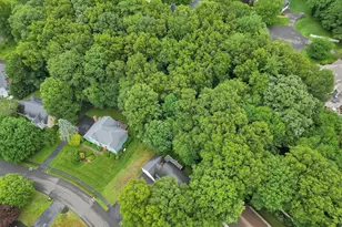 11 Dunne Wood Ct, Farmington, CT 06085 - Photo 4