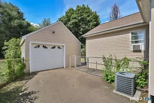 43 Barraclough Ave, Hamden, CT 06517 - Photo 32