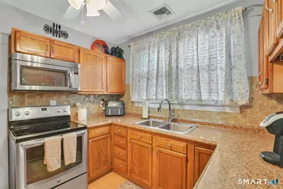 43 Barraclough Avenue, Hamden, CT 06517 - Photo 10