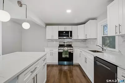 11 Bell Street, Bridgeport, CT 06610 - Photo 6