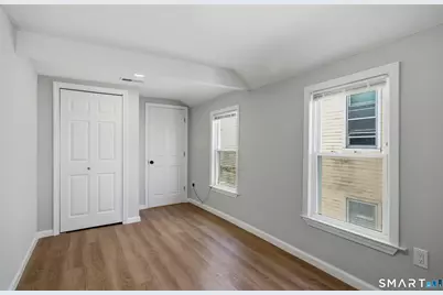 11 Bell Street, Bridgeport, CT 06610 - Photo 12