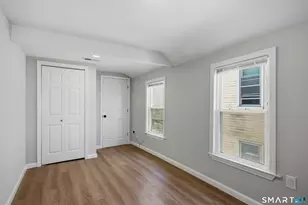 11 Bell St, Bridgeport, CT 06610 - Photo 12