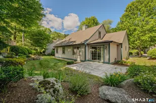 4 Bittersweet Ln, East Lyme, CT 06357 - Photo 8