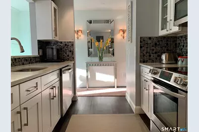 1465 East Putnam Avenue #414, Greenwich, CT 06870 - Photo 8