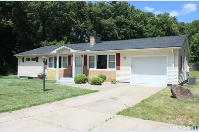 32 Quarry Road, Granby, CT 06035 - Photo 2