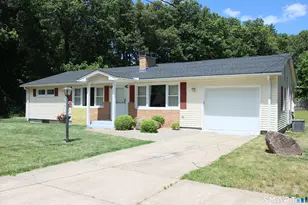 32 Quarry Rd, Granby, CT 06035 - Photo 2