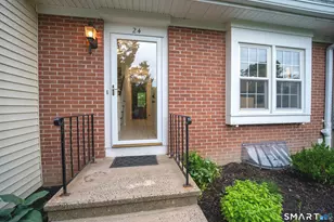 24 Tapping Reeve Village, Litchfield, CT 06759 - Photo 2