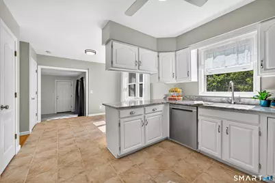 11 Tanglewood Drive, Preston, CT 06365 - Photo 12