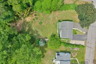 6 Willow Ln, Ledyard, CT 06339 - Photo 2
