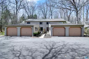 32 Farmington Chase Crescent, Farmington, CT 06032 - Photo 4