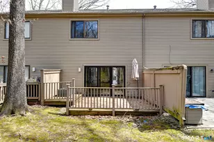 32 Farmington Chase Crescent, Farmington, CT 06032 - Photo 36