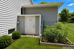 82 Three Lakes Dr, Stamford, CT 06902 - Photo 30