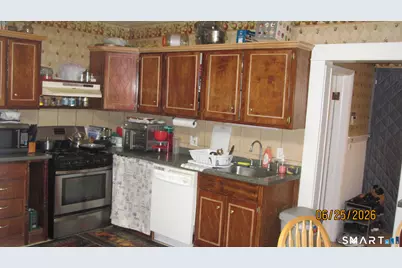 390 Canaan Road, Stratford, CT 06614 - Photo 10