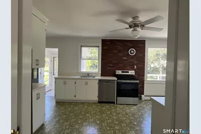 21 Pearl Street, Guilford, CT 06437 - Photo 10