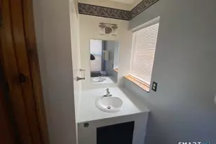 39 Wethersfield Ave, Hartford, CT 06114 - Photo 14