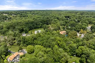 101 Hubbell Ln, Fairfield, CT 06824 - Photo 6