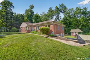 659 W Woods Rd, Hamden, CT 06518 - Photo 28