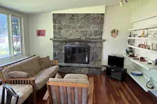 149 Old Sachems Head Rd, Guilford, CT 06437 - Photo 4