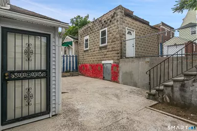 372 Dover Street, Bridgeport, CT 06610 - Photo 34