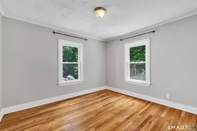 122 Macarthur Drive, Waterbury, CT 06704 - Photo 22
