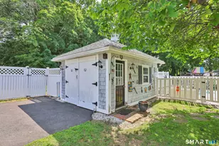 22 Chapin Ave, Rocky Hill, CT 06067 - Photo 4