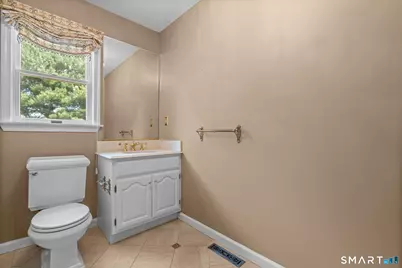 32 Justine Drive, North Haven, CT 06473 - Photo 18