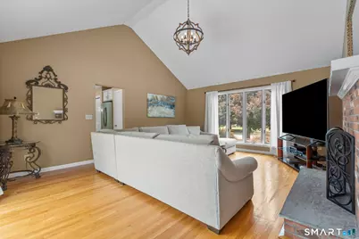 32 Justine Drive, North Haven, CT 06473 - Photo 18