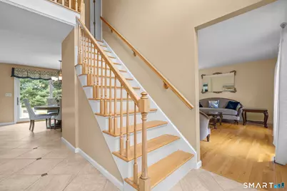 32 Justine Drive, North Haven, CT 06473 - Photo 4