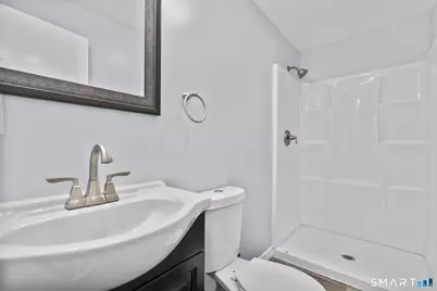 30 Homeside Avenue, West Haven, CT 06516 - Photo 12