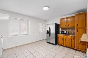 186 Ct D Building 60, Bridgeport, CT 06610 - Photo 18