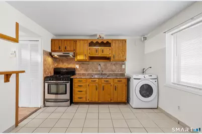 186 Court D Building 60, Bridgeport, CT 06610 - Photo 22