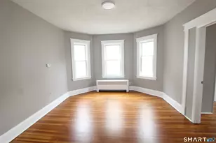 64 James St, Hartford, CT 06106 - Photo 4
