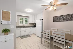 34 Hawley Glen, Stratford, CT 06614 - Photo 8