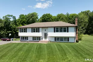 126 Pinnacle Rd, Bristol, CT 06010 - Photo 2