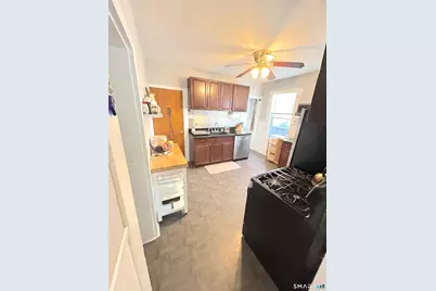 59 Morehouse Street, Bridgeport, CT 06605 - Photo 10