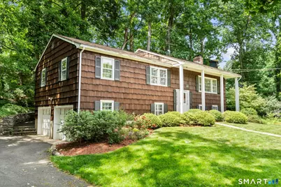 11 Lycett Court, Norwalk, CT 06850 - Photo 2