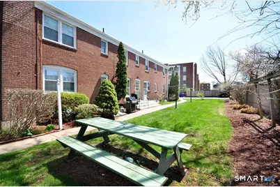 53 Robin Road #B1, West Hartford, CT 06119 - Photo 14